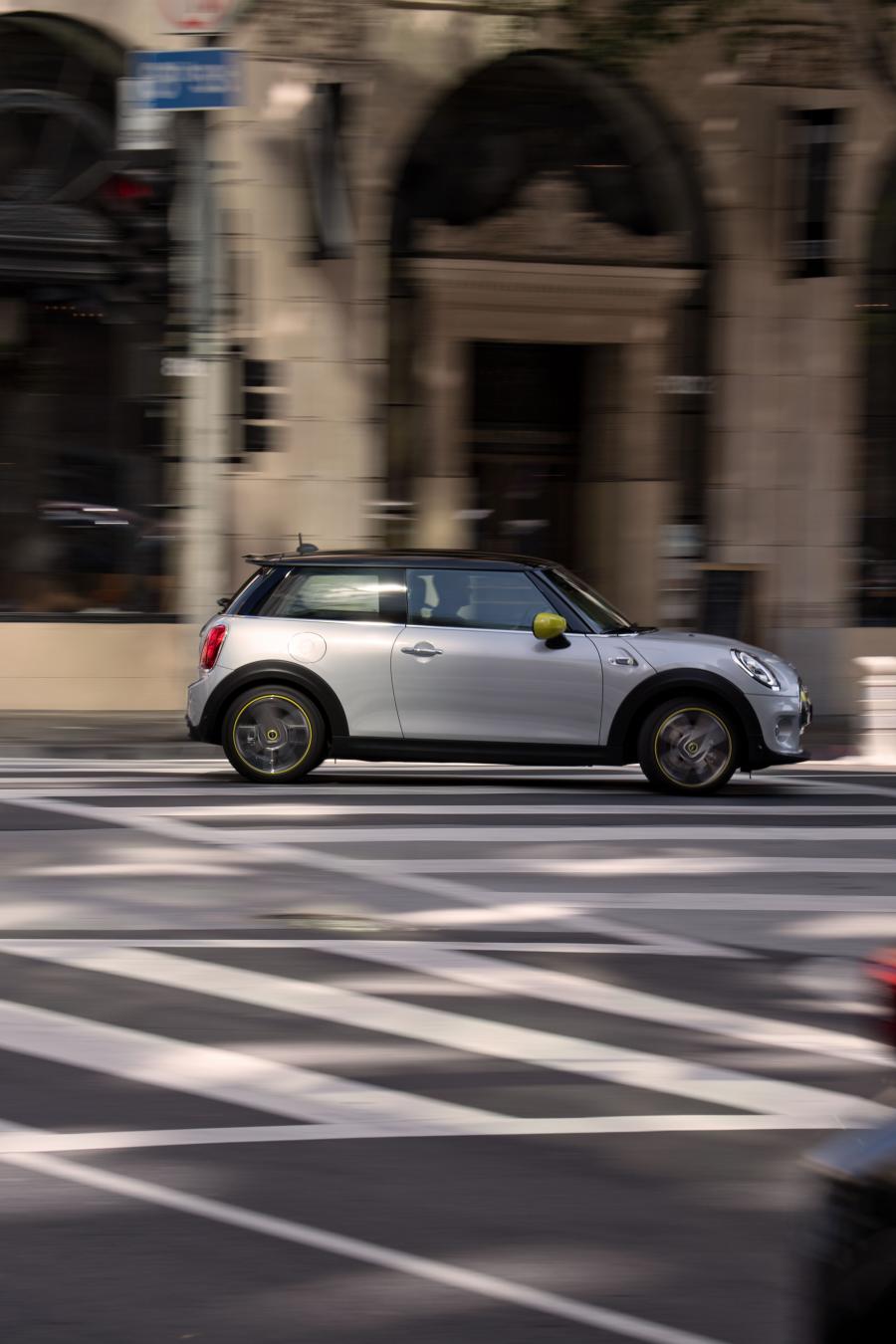  Mini Cooper SE (F56) 2019 года  (WW) (фото 53 из 132)